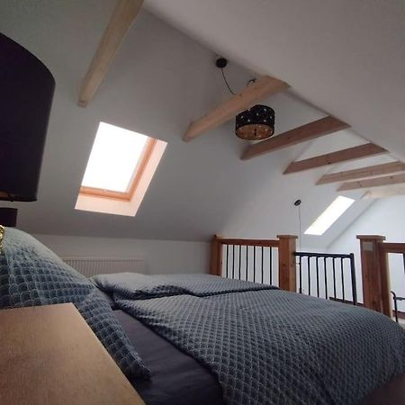 Apartman Loft Parnica Bagian luar foto