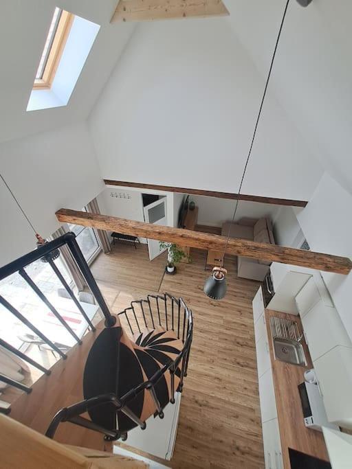 Apartman Loft Parnica Bagian luar foto