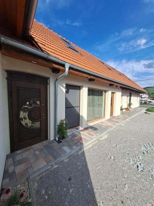 Apartman Loft Parnica Bagian luar foto