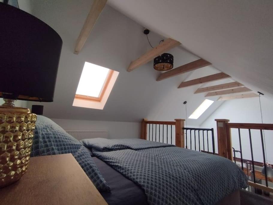Apartman Loft Parnica Bagian luar foto