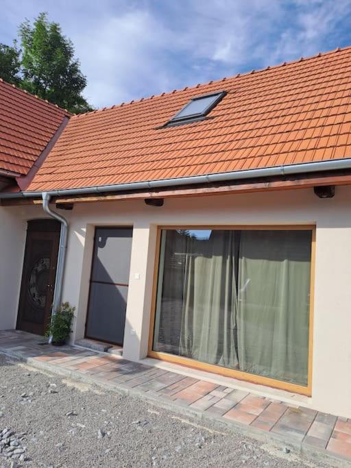 Apartman Loft Parnica Bagian luar foto